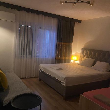 פריזרן Zani Hostel מראה חיצוני תמונה