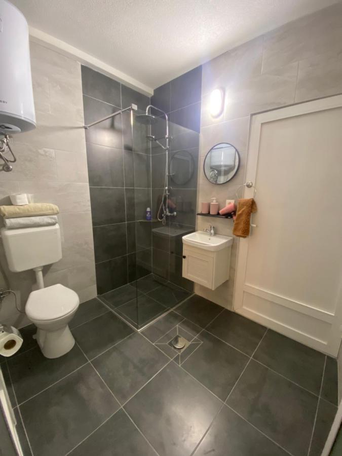 פריזרן Zani Hostel מראה חיצוני תמונה