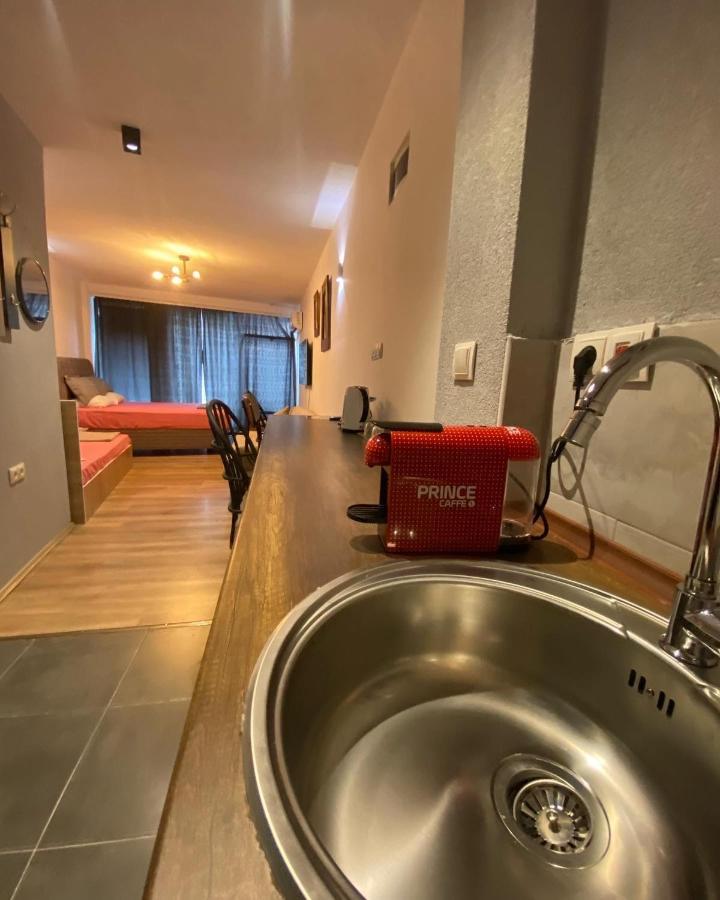 פריזרן Zani Hostel מראה חיצוני תמונה