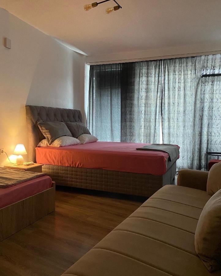 פריזרן Zani Hostel מראה חיצוני תמונה