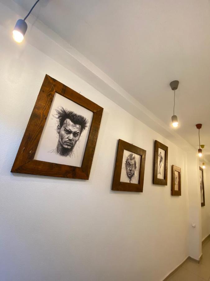 פריזרן Zani Hostel מראה חיצוני תמונה