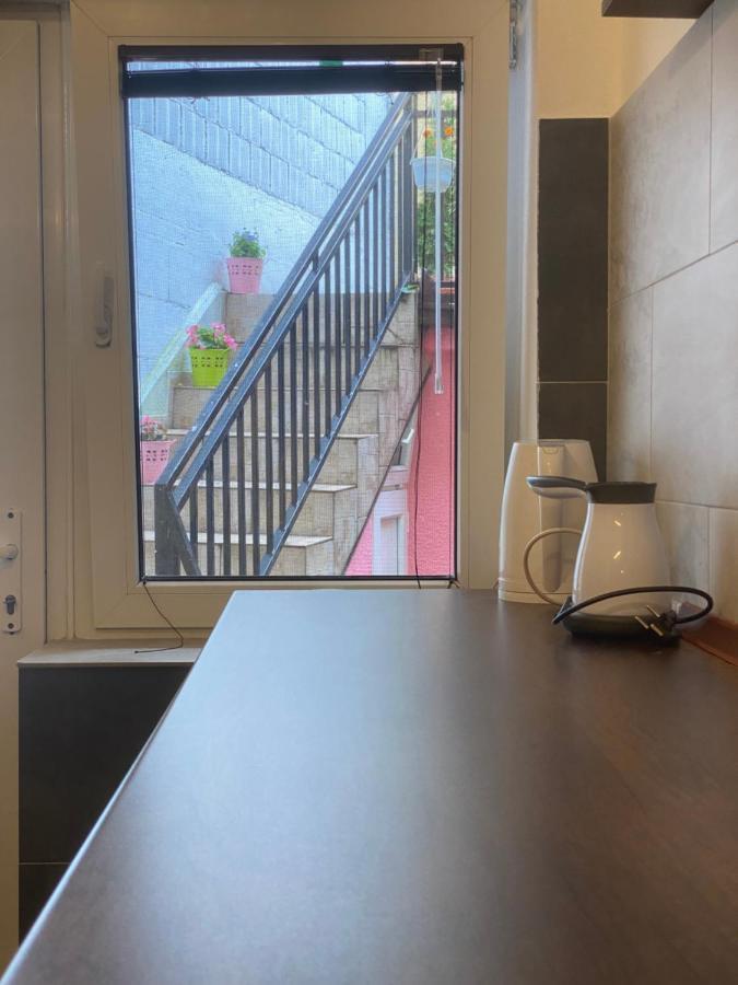 פריזרן Zani Hostel מראה חיצוני תמונה