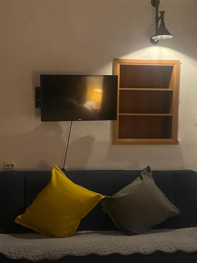 פריזרן Zani Hostel מראה חיצוני תמונה